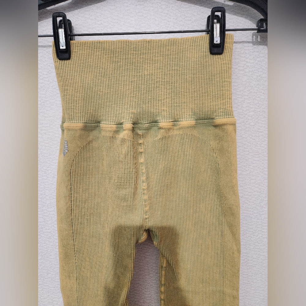 Free People Movement 7/8 Happiness Runs Ribbed Leggings Medium Sparkling Citrus - Picture 3 of 6